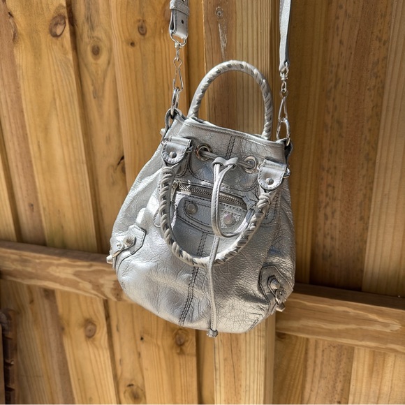 Authentic Balenciaga Pom Pon metallic bucket bag - Picture 1 of 13